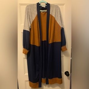 Umgee long cardigan size Md